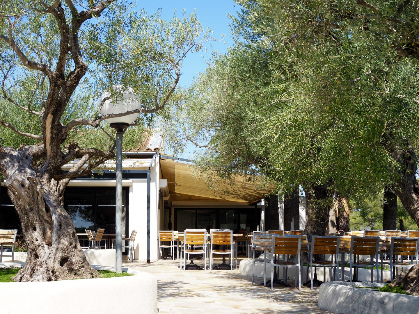 LA BAUME REVIEW